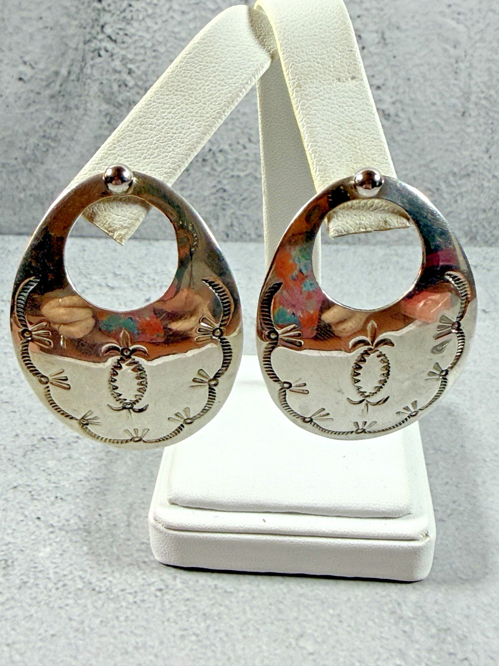 Vintage Sterling Silver Oval Etched Pierced Earrings South Western